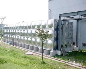 不鏽（xiù）鋼生活水（shuǐ）箱